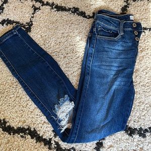 KanCan size 23 skinny jeans. Excellent condition.
